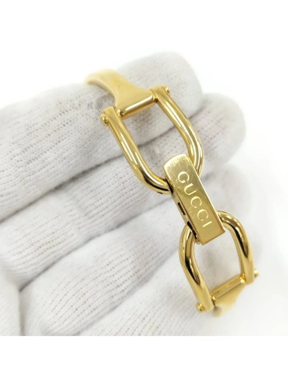 Gucci Bangle Watch Quartz SS Gold Shell